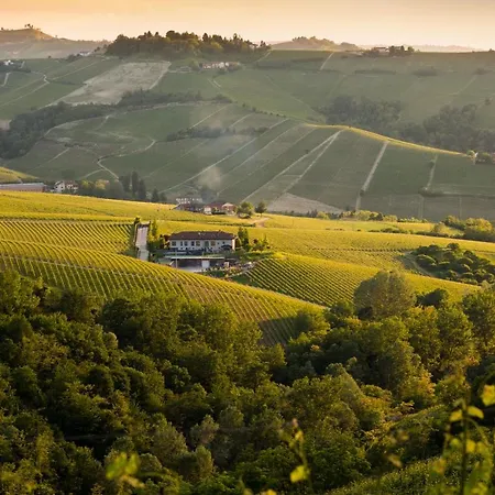 Cascina Barac Летний дом Альба
